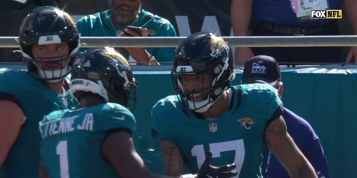 Trevor Lawrence finds Tim Patrick for the Jaguars TD