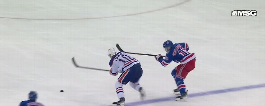 Trent Frederic nets goal for Oilers