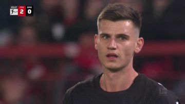 Doekhi doubles helps Union Berlin extend Gladbach's dismal run