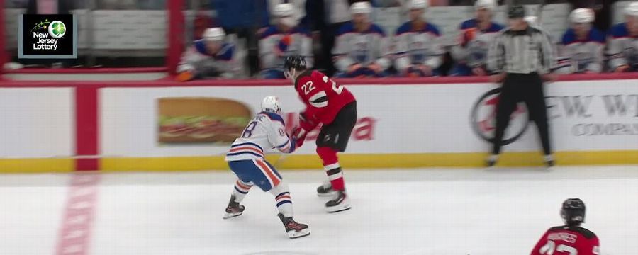 Jack Hughes nets goal for Devils