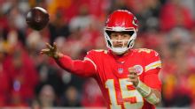 Mahomes slings 3 TDs as Chiefs down Commanders on MNF