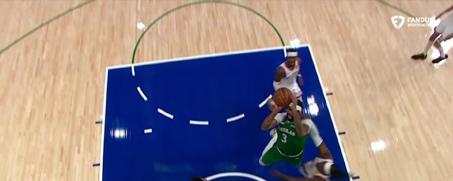 Anthony Davis with the and-1 bucket