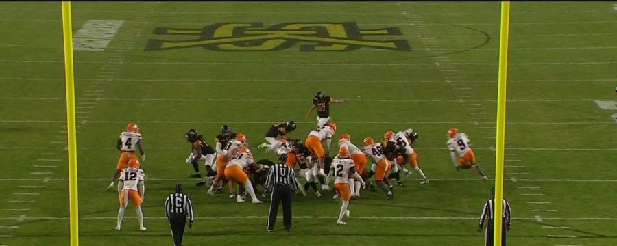 Britton Williams makes 30-yard field goal