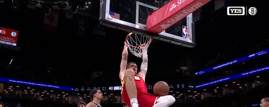 Kristaps Porzingis skies for big dunk