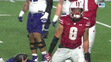 Dominant defense helps Wisconsin snap 6-game skid by upsetting No. 24 Washington 13-10