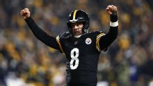 Steelers survive against Ravens to win AFC North
