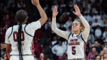 South Carolina holds on to defeat Texas