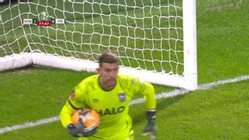 Wrexham beat Ipswich to reach FA Cup 5th round