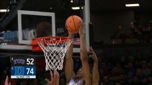 Cameron Boozer throws alley-oop to Maliq Brown