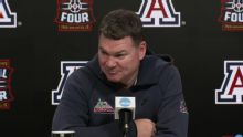 Tommy Lloyd announces that he's staying at Arizona