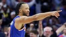 Knicks demolish 76ers for sweep
