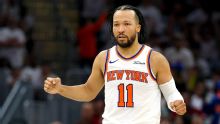 Knicks pull away late vs. Cavs to take 3-0 series lead