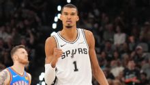 Spurs rout Thunder in Game 4 to even series
