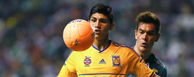 Roadblocks remain in Alan Pulido's move to Colorado Rapids - sources