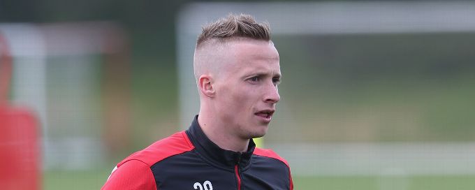 Anderlecht sign Alexander Buttner but set to miss out on Lucas Silva