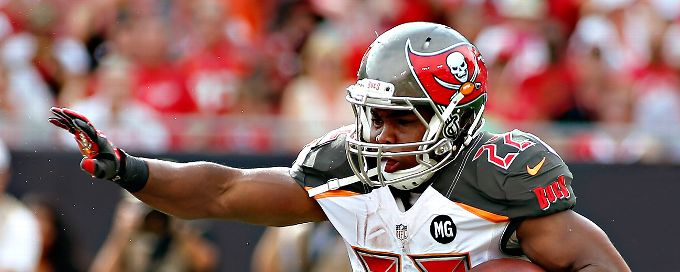 Ex-RB Doug Martin died in custody after break-in, police say