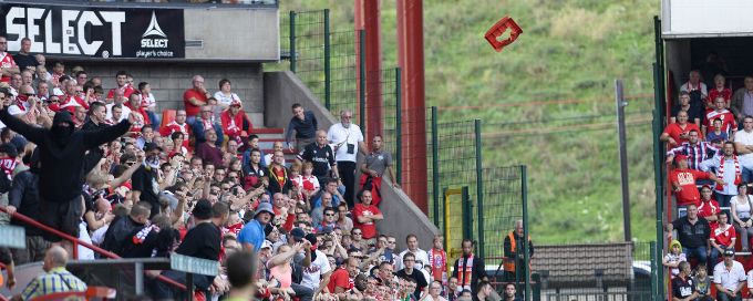 Standard Liege vs. Zulte-Waregem abandoned as supporters protest