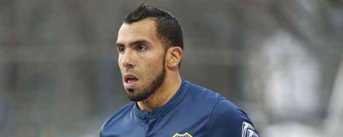 Boca Juniors' Carlos Tevez threatens to retire at season end