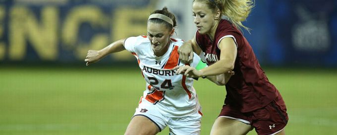 Auburn fights back to win by penalty kicks