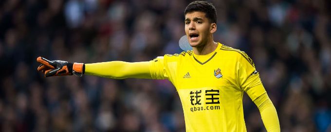 Manchester City interested in signing Geronimo Rulli, goalkeeper claims