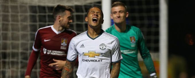 Memphis Depay, Morgan Schneiderlin not in Man United squad to face Zorya