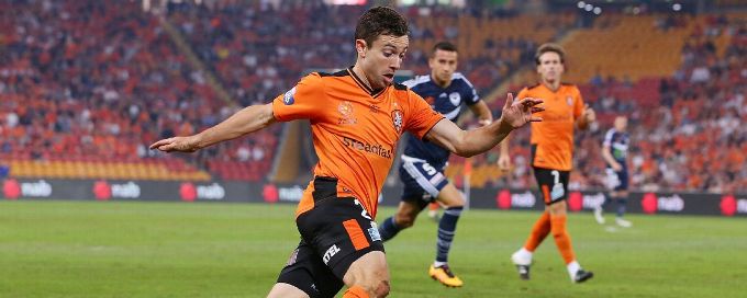 Central Coast Mariners fill Usain Bolt's position with Tommy Oar signing