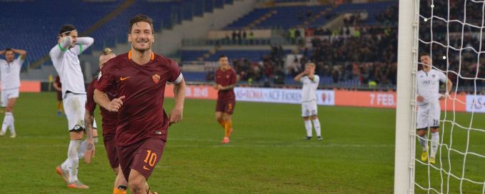Totti penalty sends Roma into Coppa Italia semifinal