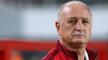 Brazil giants Cruzeiro turn to Scolari to avoid shock third-division relegation