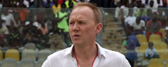 Hearts sack coach Frank Nuttall