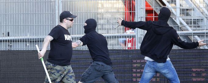 Eredivisie playoff between Roda and MVV interrupted by crowd trouble