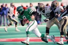 Former Jets quarterback Browning Nagle dies at age 57