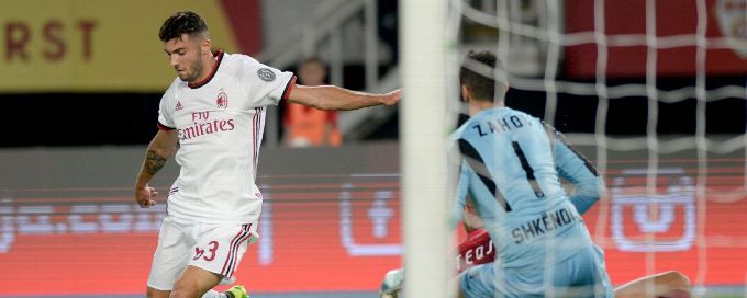 Patrick Cutrone leads AC Milan into Europa League group stage