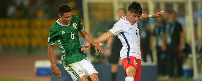 Mexico reach knockouts despite goalless draw