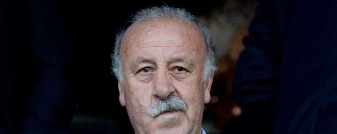 Spanish govt. hires WC-winning coach Del Bosque to clean up RFEF