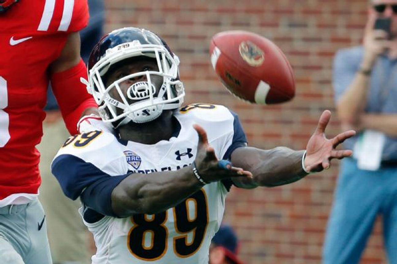 Kent State wide receiver Antwan Dixon overcame serious health issues to make an impact on the field.