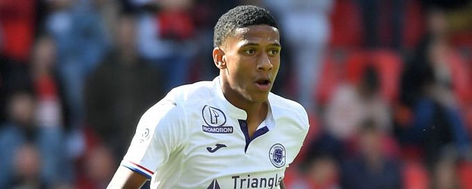 Barcelona agree to sign Jean-Clair Todibo on free transfer from Toulouse