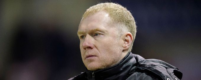 Ex-Manchester United midfielder Scholes charged over alleged breaches betting rules