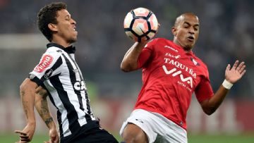 Brazilian striker Serginho walks off pitch in protest of racist chants: 'I endured up to my limit'