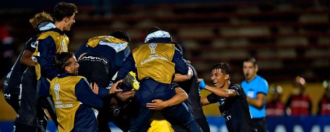 Union-Independiente clash a study in Copa Sudamericana contrasts