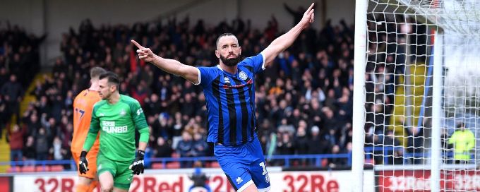 Veteran 40-year-old Wilbraham earns Rochdale FA Cup replay against Newcastle