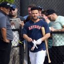 r667663_1296x1296_1-1.jpg&w=130&h=130&scale=crop&location=center