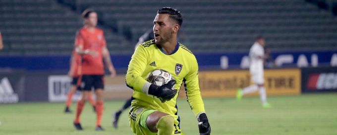 U.S. youth GK Aaron Cervantes joins Scottish side Rangers