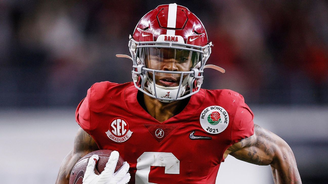 Alabama WR DeVonta Smith, a possible choice in the top 10 in the NFL draft, says short stature is not an issue