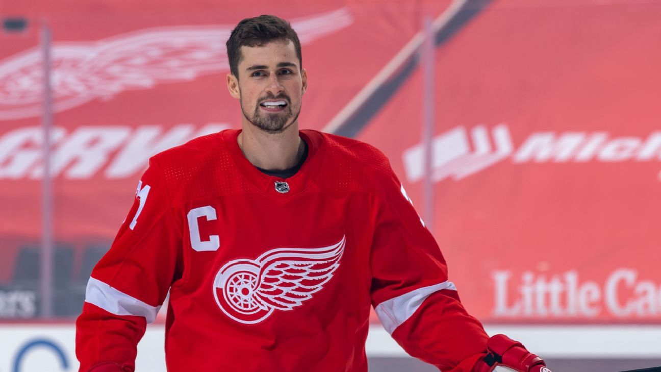 Larkin hopes to stay in Detroit as talks continue