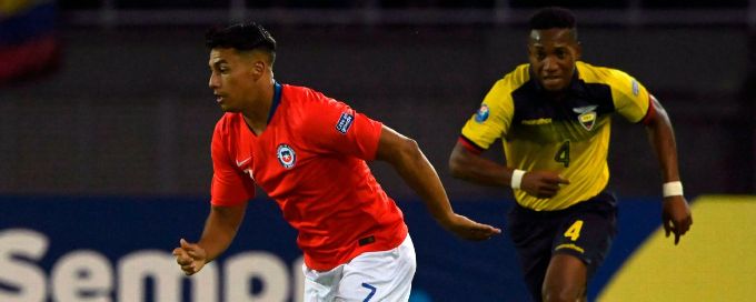 Chile club order striker Morales to live on site to stop breaking lockdown rules