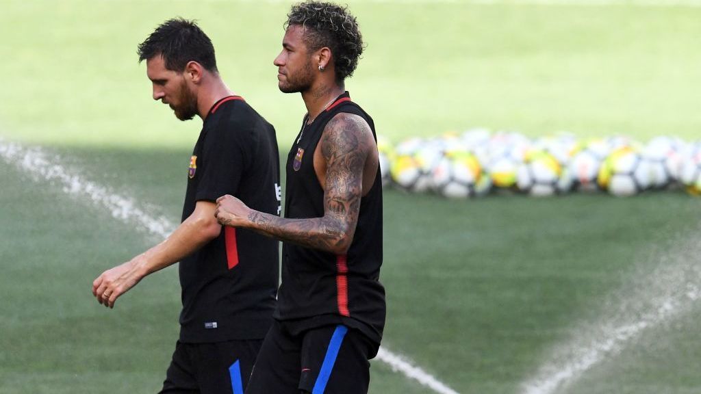 Revelan Neymar calls Messi to sign PSG
