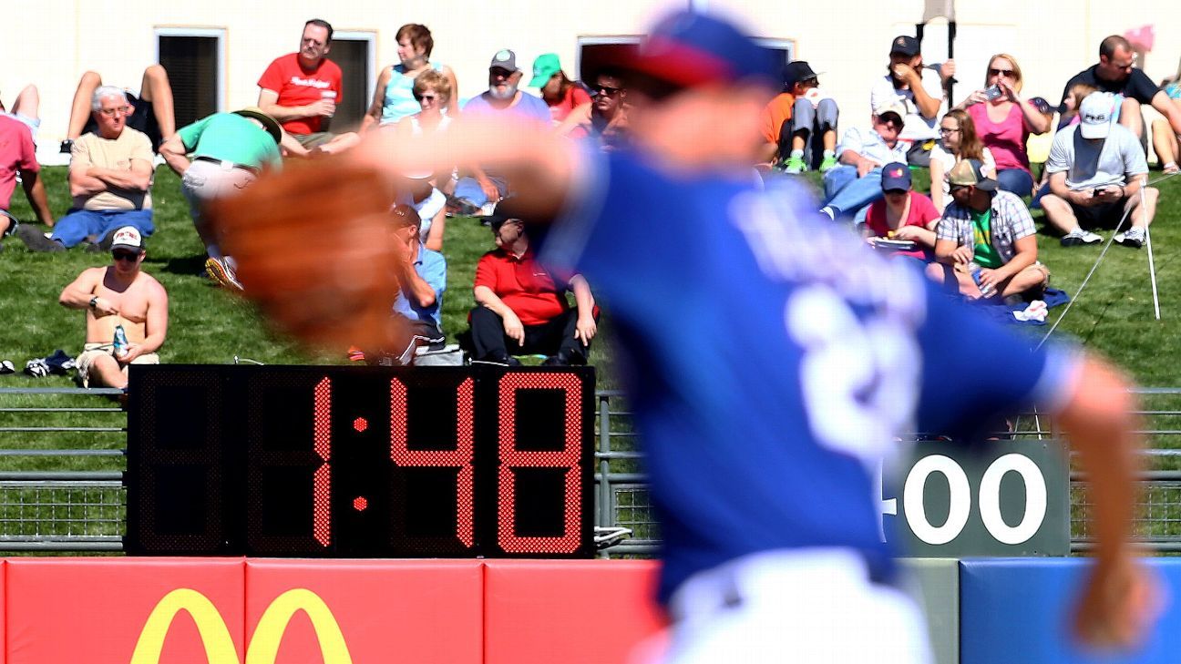 MLB melihat jam pitch 14 detik dengan pangkalan kosong, 19 detik dengan pelari aktif