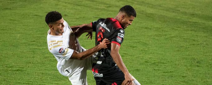 Atlanta United beat Alajuelense despite Brad Guzan red card