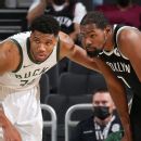 Struggling Simmons ejected as Nets lose again
