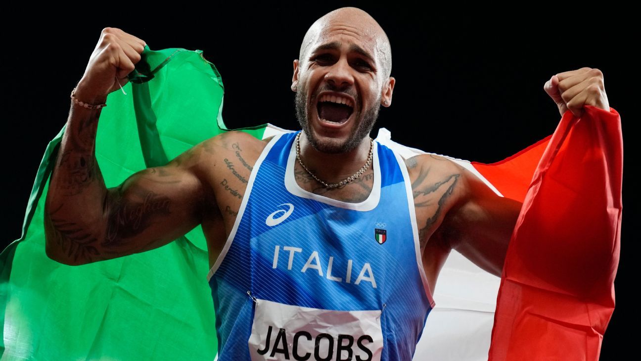 Talian Lamont Marcel Jacobs získava zlato na olympijských 100 m